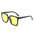 Trendige quadratische Oversize-Sonnenbrille mit schwarzem Rahmen und gelben Gläsern - Schwarzer Rahmen Gelbe Gläser