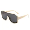 Eleganti occhiali da sole monoblocco beige oversize con montatura poligonale da donna - Montatura Beige Lenti Grigie