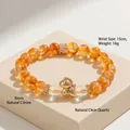 8mm Natuurlijke citrien en helder kristal kralenarmband met gouden paardenhanger - 8mm Gele Kwarts Pony Armband / Handomtrek 15cm / Geel