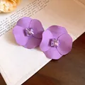 Eleganti orecchini a fiore viola con strass quadrato centrale scintillante - Violetto