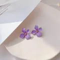 Orecchini a perno a fiore viola opaco con centro dorato in stile coreano chic per donna - Viola