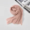 Gekräuselter Baumwoll-Leinen-Schal für Damen in Zartrosa - Schneeknospen-Rosa / 90-180cm