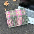 Weicher rosa-grüner karierter Mohair-Schal mit langen Fransen für winterliche Wärme - Pink Green Plaid / 65-200cm