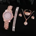 Übersicht über das luxuriöse roségoldene Diamantuhr-Schmuckset mit Halskette und Ring - Roségold Zifferblatt
