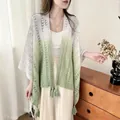 Ethno-Stil Farbverlauf grün-weißer hohlgehäkelter Schal mit Quasten für Damen - Oberteile / Verlauf Grün
