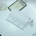 Eleganter minimalistischer weißer einfarbiger Kaschmir-Imitat-Schal mit Fransen - 33-180cm / Hellweiß