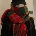 Festlicher roter und grüner Karo-Winterchal mit Fransen aus weichem Kaschmir-Imitat - Klein (35-190cm) / Weihnachtsrot Karo