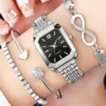 Vista dettagliata dell'elegante orologio al quarzo argento e del set di braccialetti - Argento/Nero
