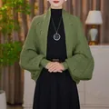 Elegante cardigan scialle in maglia verde salvia con delicato motivo a scacchi - Top / Verde militare