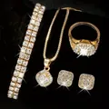 Luxuriöses goldfarbenes Schmuckset mit Zirkonia-Halskette, Ring, Armband und Ohrringen. - Gold Zweireihiges Armband + Gold Quadratische Halskette Ring Ohrringe Vierteiliges Set