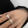 Elegant minimalistisches Silberring-Set im koreanischen Stil mit feiner Sterngravur. - Einstellbar Offen / Kreuz Stern Muster Koreanisches Kalter Stil Ring Set (J3481)
