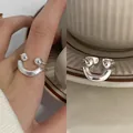 Minimalistischer silberner Smiley-Ring für Damen mit edlem Hochglanz-Finish und Stil - Einstellbar Offen / Smiley Doppellagiger Offener Ring (J3520)