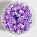Vue détaillée de perles nacrées de 11mm en forme de pétales de muguet lavande - Pack de 500g (Environ 2200 Pièces) / Violet (NO.10)