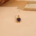 Elegante ciondolo in rame dorato con pietra viola ovale e piccoli strass lucidi - Stile Ottagonale-Pietra Viola (T0035)