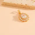 Elegante ciondolo a forma di fiore dorato con cristalli bianchi scintillanti da donna - Stile Girasole Ovale-Solo Ciondolo (Senza Catena) (T0071)