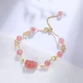 Natuurlijke roze aardbeienkwarts armband met gouden sterren en Pi Xiu bedel - Aardbeienkwarts Pixiu Ster Armband