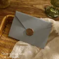 Busta di carta grigia vintage con sigillo in cera di bronzo in stile rustico - Grigio / 1 Busta + 1 Adesivo Sigillo Ceralacca