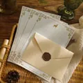 Set cancelleria vintage con 3 fogli motivo cervo, 1 busta e 1 sigillo di cera - Beige / 1 Busta + 3 Carte Cervo Bianco + 1 Adesivo Sigillo di Ceralacca