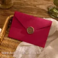 Elegante busta vintage rosso scuro con sigillo di ceralacca oro, misura 111x161mm - Rosso scuro / 1 Busta + 1 Adesivo Sigillo Ceralacca