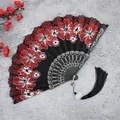 Elegante ventaglio pieghevole cinese nero con ricamo floreale rosso e nappa nera - Rosso Con Nappe
