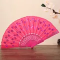 Abanico plegable rosa con lentejuelas brillantes y bordados florales de plástico - Rosa rojo