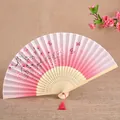 Elegante abanico plegable de seda rosa para mujer con estampados de flores de cerezo - Rama de Cerezo (Degradado Rosa)