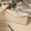 Stijlvolle witte envelop met linnen textuur voor uitnodigingen, maat 110x220mm - 110x220mm / Wit