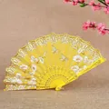 Gelber chinesischer Faltfächer mit Blumen- und Schmetterlingsmustern für traditionellen Tanz - Gelb
