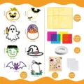 Vue détaillée du kit de bricolage d'Halloween comprenant diverses formes et matériaux en carton - Petit Ensemble Halloween