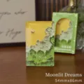 Dekorativer 3D-Acryl-Kühlschrankmagnet mit Ölgemälde-Effekt, Motiv Mondscheinträume - 54mmx86mm / Mondfall im Sternenfeld