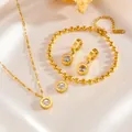 Gedetailleerd weergave van gouden roestvrijstalen sieradenset met Romeinse cijfers - 3-delige set / Witte Strass Romeinse Sieradenset (A813-A814-G203)