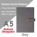 Cuaderno de negocios A5 gris en piel nubuck suave con un elegante cierre de hebilla. - Estilo Hebilla Metálica / A5 (165*230mm) / 194 Páginas / Gris