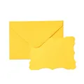 Set de papelería amarillo minimalista con tarjeta de borde ondulado y sobre a juego. - Dorado