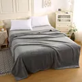 Morbida coperta di flanella grigia con motivo a spina di pesce per il comfort - Coperta Regalo 70*100cm / Grigio