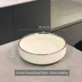 Assiette creuse en céramique cannelée blanche de 8 pouces avec un élégant bord argenté - Assiette Creuse à Rayures / 8 pouces / Argent Blanc