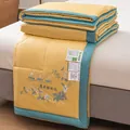Yellow and teal mint fiber cooling summer quilt with floral embroidery pattern. - Mint Style (85968) / 110x150cm / Noble Yellow