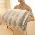 Dicker Milchfleece gestreifter Decken-Stil, kuschelweicher Überwurf für Schlaf und Wärme. - Schatten - Gestreiftes Grau