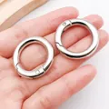 Dos ganchos de resorte circulares de metal plateado para llaveros y accesorios DIY - Gancho de Resorte Redondo (25839)
