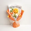 Handgemaakt gehaakt zonnebloemboeket met smiley voor afstudeercadeau voor de leraar - Lachende Zonnebloem Boeket