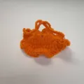 Handgefertigtes orangefarbenes Häkel-Bikini-Set für Puppen mit feinen Rüschendetails - Orangener Bikini-Rock