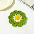 Sottobicchiere a forma di fiore verde e giallo fatto a mano all'uncinetto in morbida lana - Sottobicchiere Piccolo Fiore / Verde