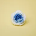 Cabeza de flor de rosa de ganchillo hecha a mano en azul y blanco para accesorios de DIY - Cabeza de rosa / Azul Degradado