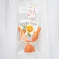 Handgemaakt gehaakt zonnebloemboeket in oranje papier, perfect cadeau voor leraren en mentoren - Lachende Zonnebloem Boeket / Met Kaart en Draagtas