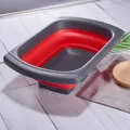 Quadratisches faltbares Abtropfsieb in Rot und Grau für die Küche zum Waschen von Obst - Rot