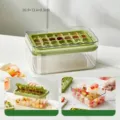 Green single-layer press-to-release ice cube mold with storage box and scoop - Single Layer / 20.9x13.4x9.3cm / Green