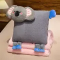 Lindo cojín de koala gris 2 en 1 y juego de manta de vellón rosa suave para la siesta diaria - Koala / 100x190cm