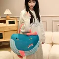 Lindo cojín de peluche de ballena azul con asa portátil y material suave y blando - Pequeño (Desplegado 1x1,5m) / Verde Pino Profundo