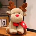 Simpatico peluche di renna di Natale con sciarpa rossa per decorazioni natalizie accoglienti - Elk sitting style