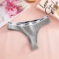 Perizoma sportivo da donna in cotone grigio con elastico in vita con scritta SPORT bianca - Taglia S / Pantaloni e gonne / grigio melange