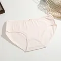 Ademende katoenen damesslip voor vrouwen met een strikje in de kleur zacht lichtroze - XS / Bottoms / Huidskleur